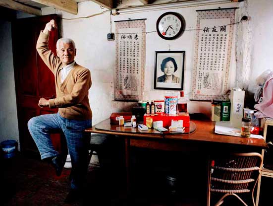 Eric Fong Shanghai Remedies: Portraits: Mr Hu, Retired Martial Arts Teacher 2006 